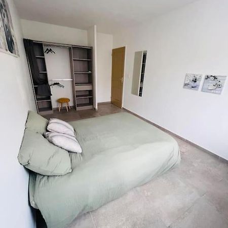 Jolie Maison De Village 2 Chambres Ouveillan Екстер'єр фото
