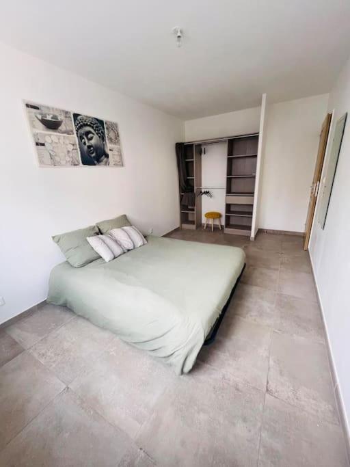 Jolie Maison De Village 2 Chambres Ouveillan Екстер'єр фото